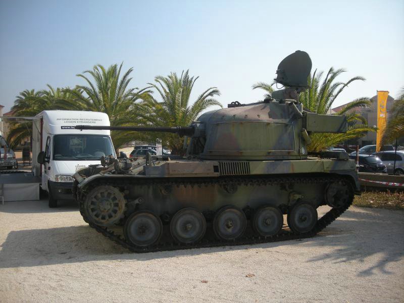 AMX-13 DCA Hyeres 6.JPG