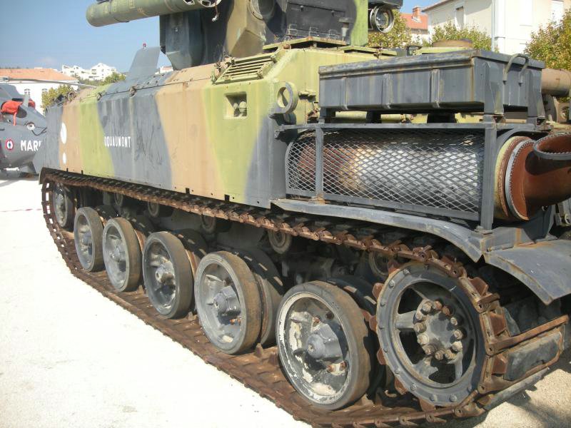 AMX-30 Roland Hyeres 11.JPG