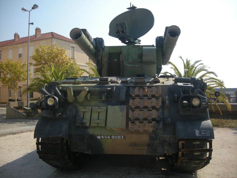 AMX-30 Roland Hyeres 3.JPG