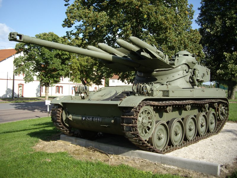 AMX-13T SS-11 Mailly 2.JPG