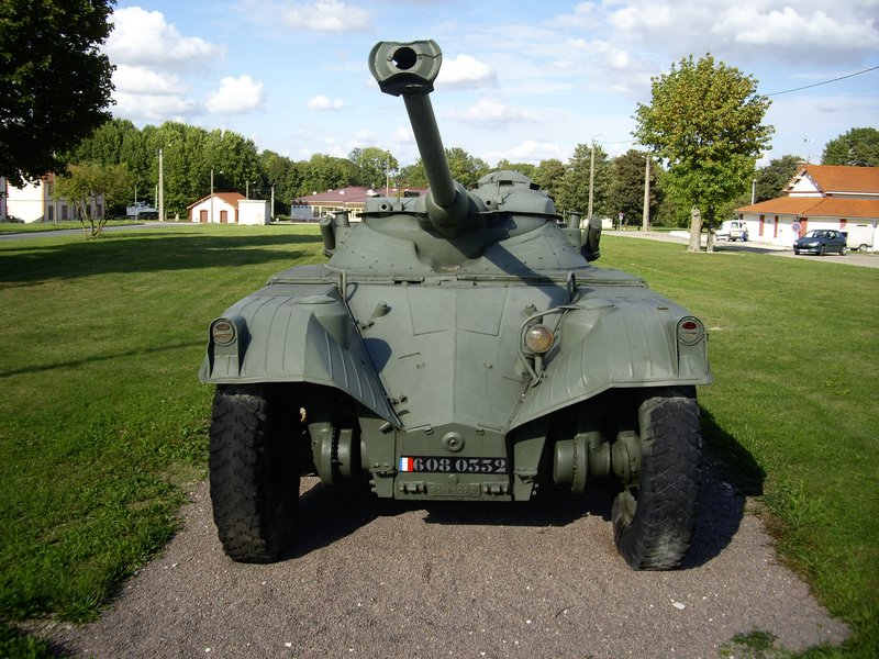 EBR-90 Mailly 2.JPG