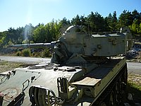 AMX-13 90mm pas de tir Amandiers Canjuers 3.JPG