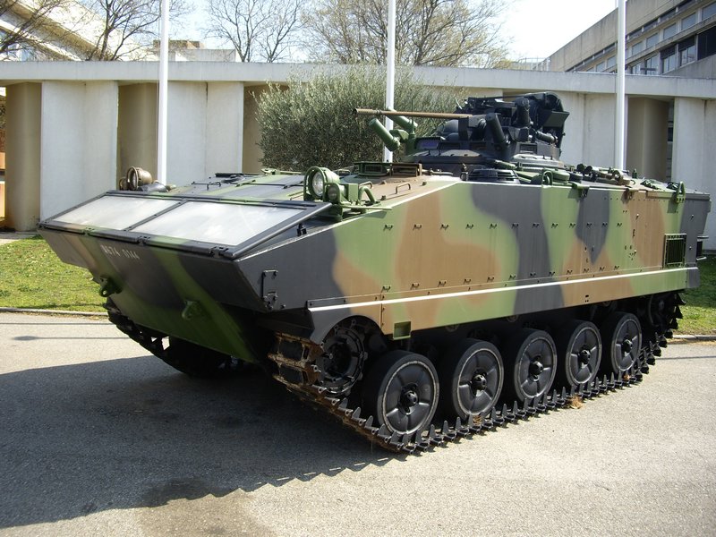 AMX-10P Draguignan 2.JPG