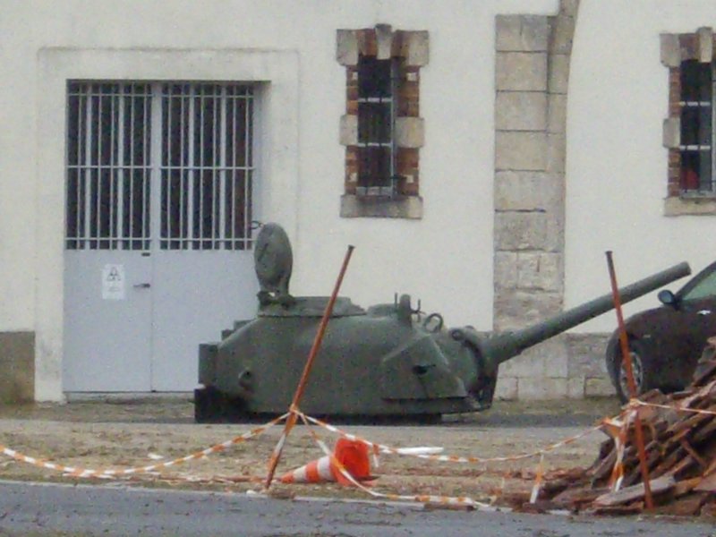 Sherman turret ESAM Bourges.JPG