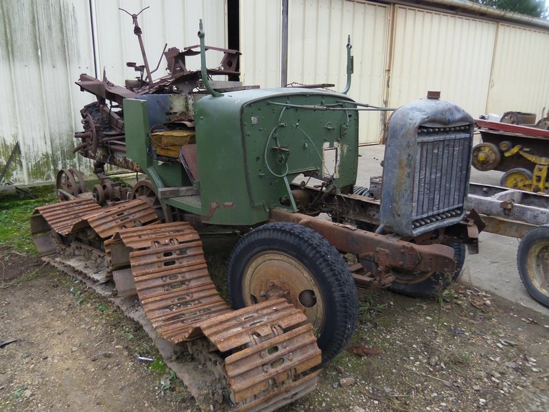 Unic P107 France 40 vehicles association 1.JPG