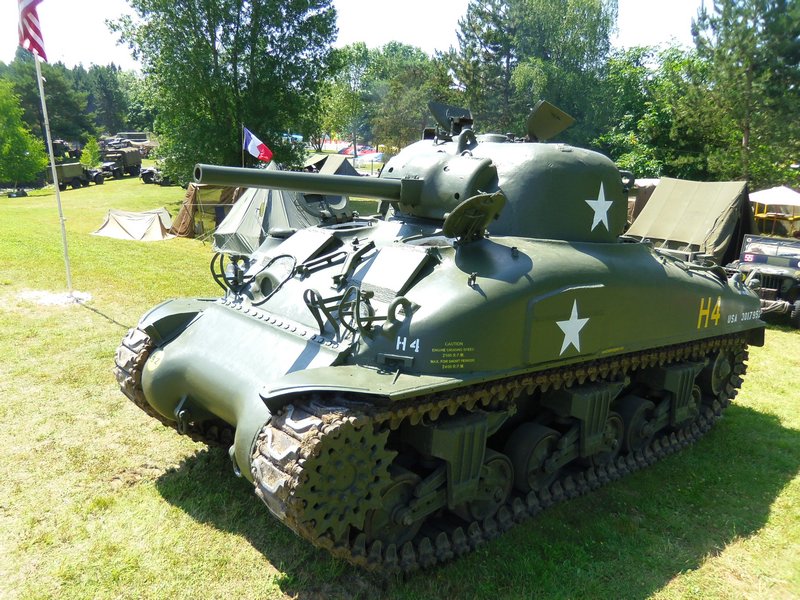 M4A1 Sherman PCF Balmoral Green 2.JPG