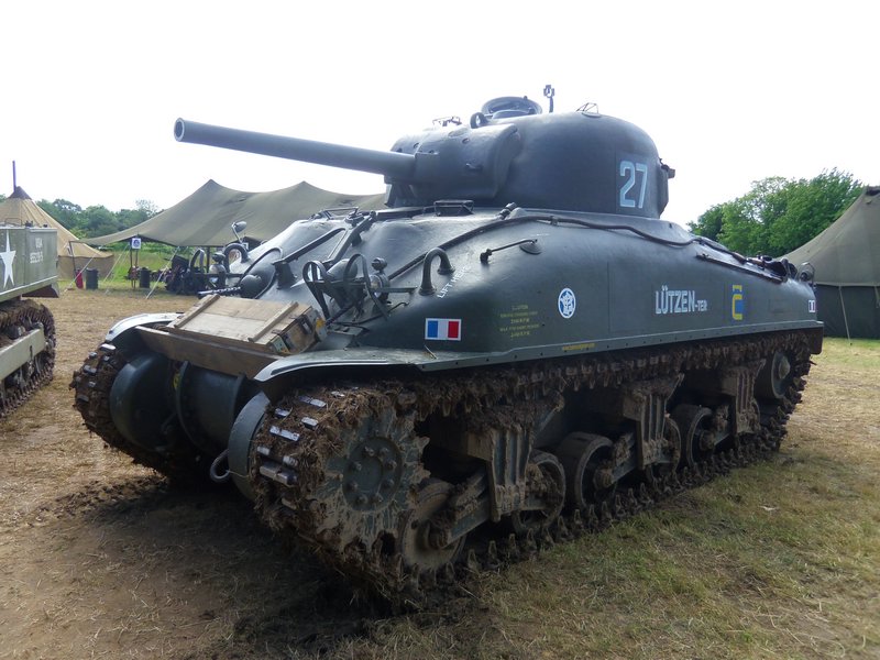M4A1 Sherman PSC Balmoral Green 2.JPG