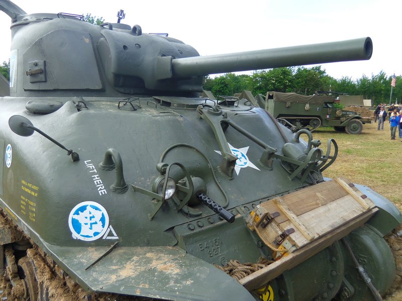 M4A1 Sherman PSC Balmoral Green 9.JPG