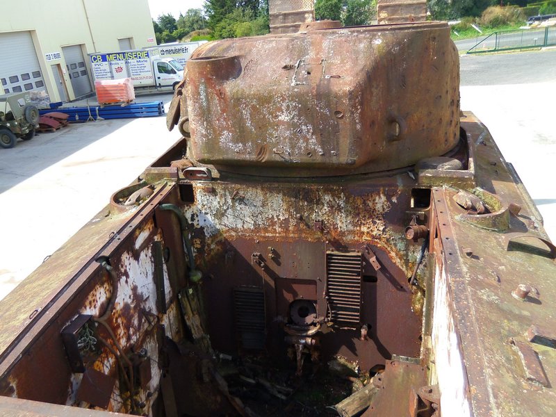 M4A4 Sherman SN 5107 13.JPG