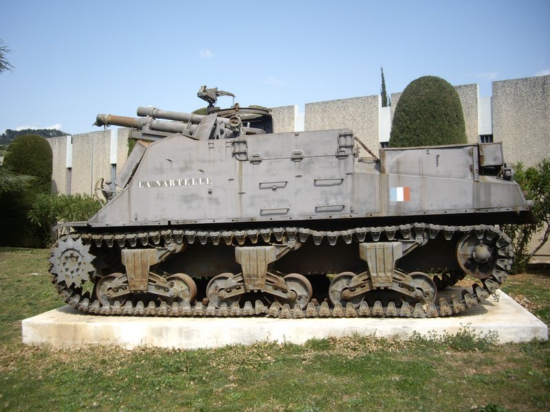M7B2 Priest Draguignan 11.JPG