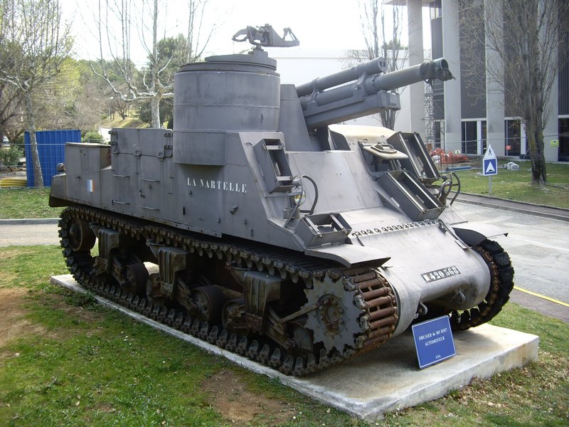 M7B2 Priest Draguignan 4.JPG