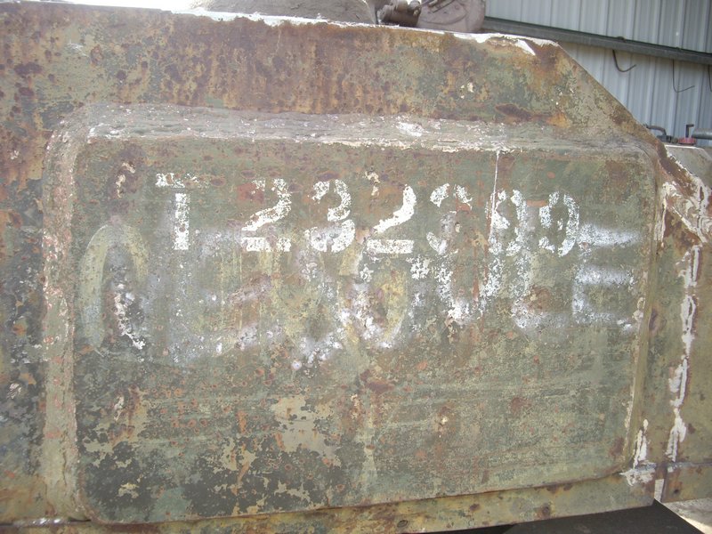 M4A4T Sherman SN 16677 Mouliets et Villemartin 13.JPG