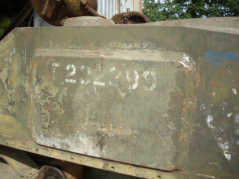 M4A4T Sherman SN 16677 Mouliets et Villemartin 9.JPG