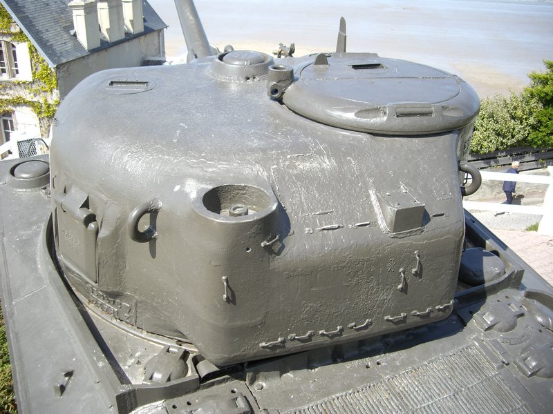 M4A2 Sherman Arromanches 12.JPG