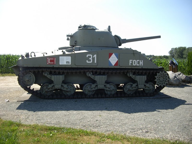 M4A4T Sherman Chavanne 5.JPG