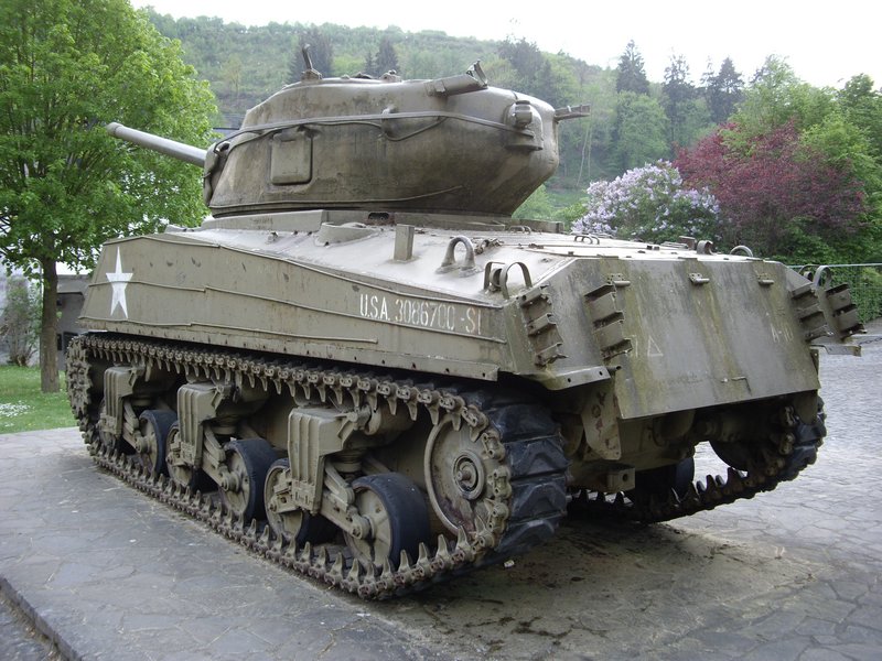 M4A3 Sherman Clervaux 8.JPG