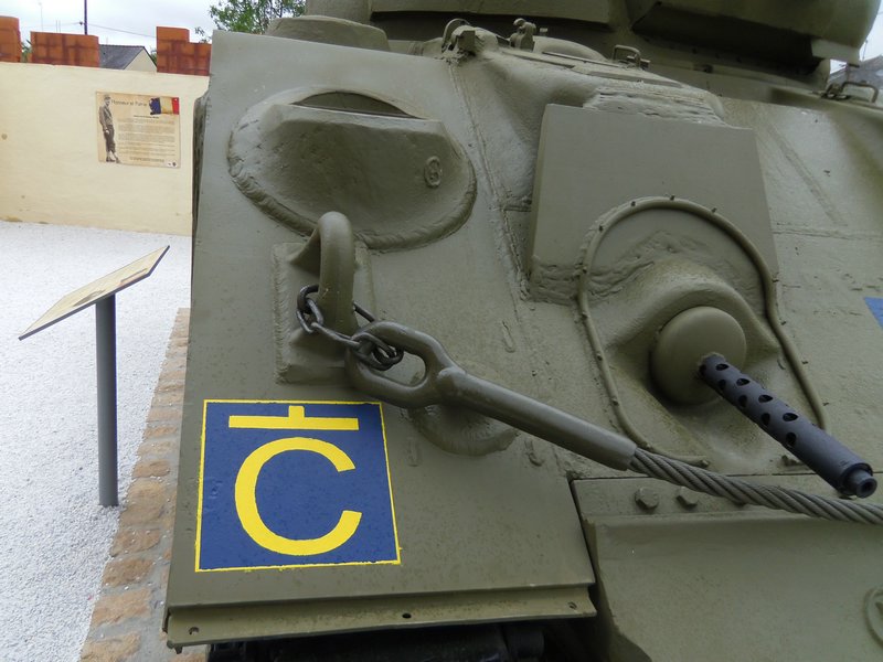 M4A4T Sherman Gruge l hopital 30.JPG