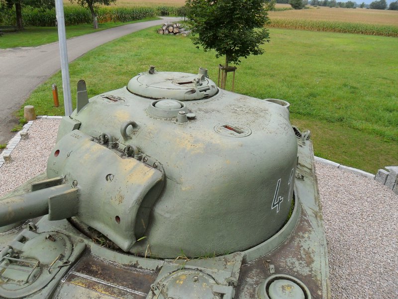 M4A2 Sherman Grussenheim 17.JPG