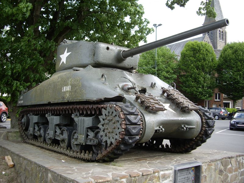 M4A1 Sherman La-Roche-en-Ardenne 4.JPG