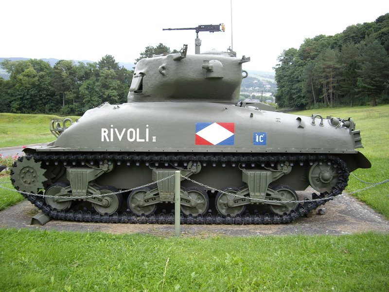M4A1 Sherman Mailly-le-Camp 7.JPG