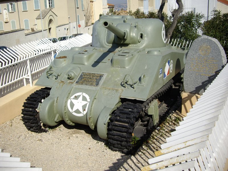 M4A4 Sherman Marseille 3.JPG