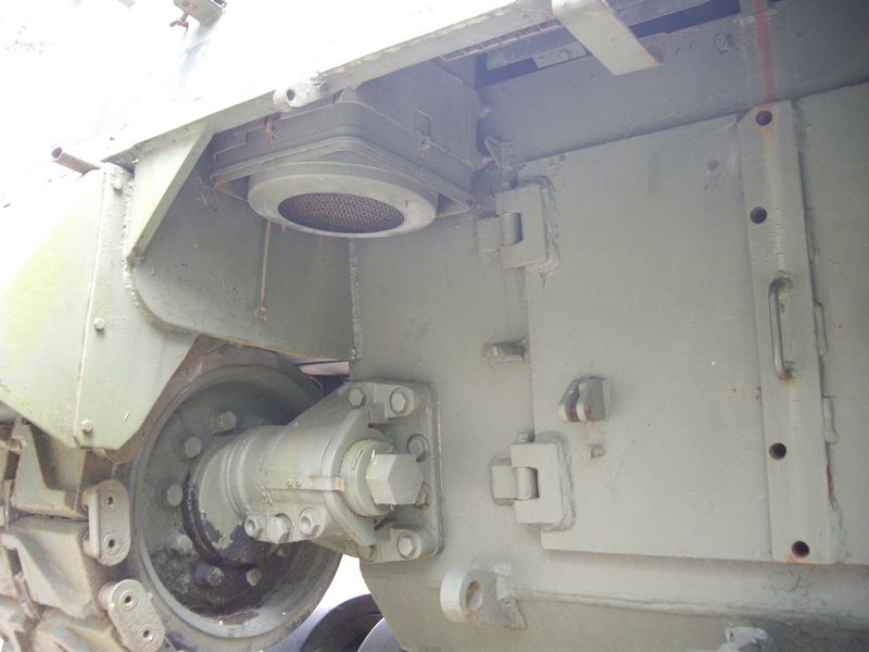 M4A1E8 Sherman Mezieres 26.JPG