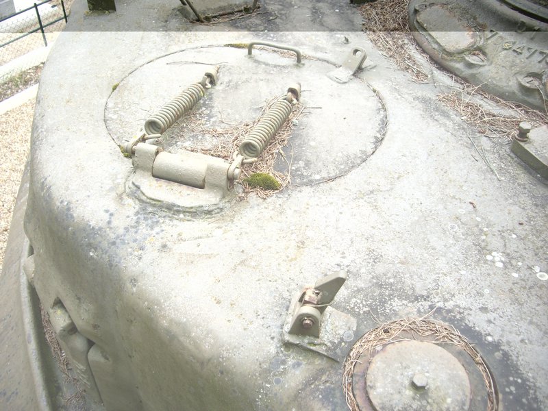 M4A1E8 Sherman Mezieres 31.JPG