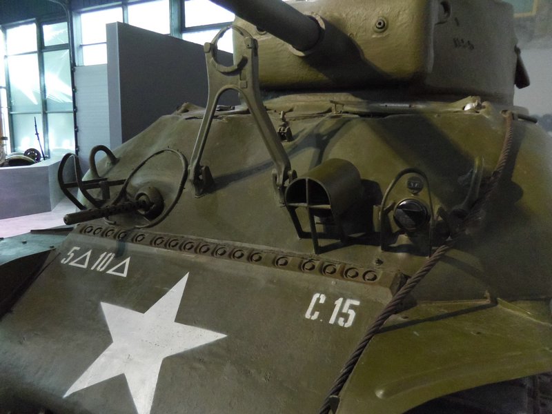 M4A1 Sherman Novion-Porcien 6.JPG