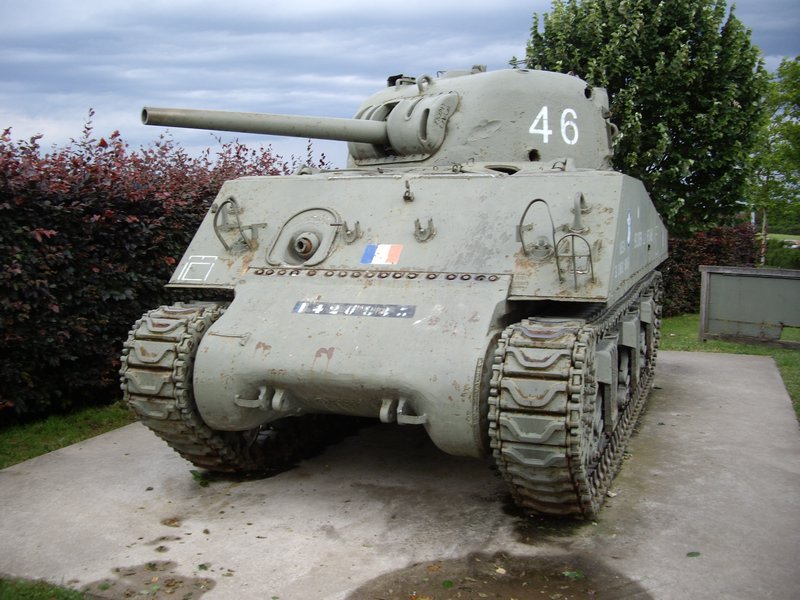 M4A3 Sherman Phalsbourg 4.JPG