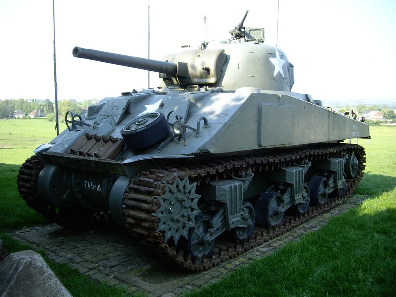 M4A4 Sherman Firefly Thimister 2.JPG