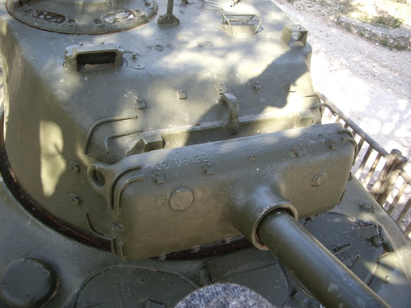 M4A1E8 Sherman Toulon 29.JPG