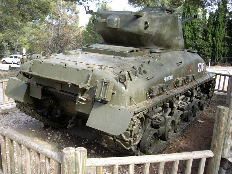 M4A1E8 Sherman Toulon 6.JPG
