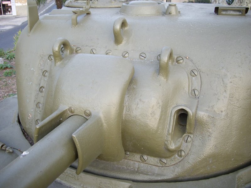 M4 Sherman La-Valette-du-Var 41.JPG