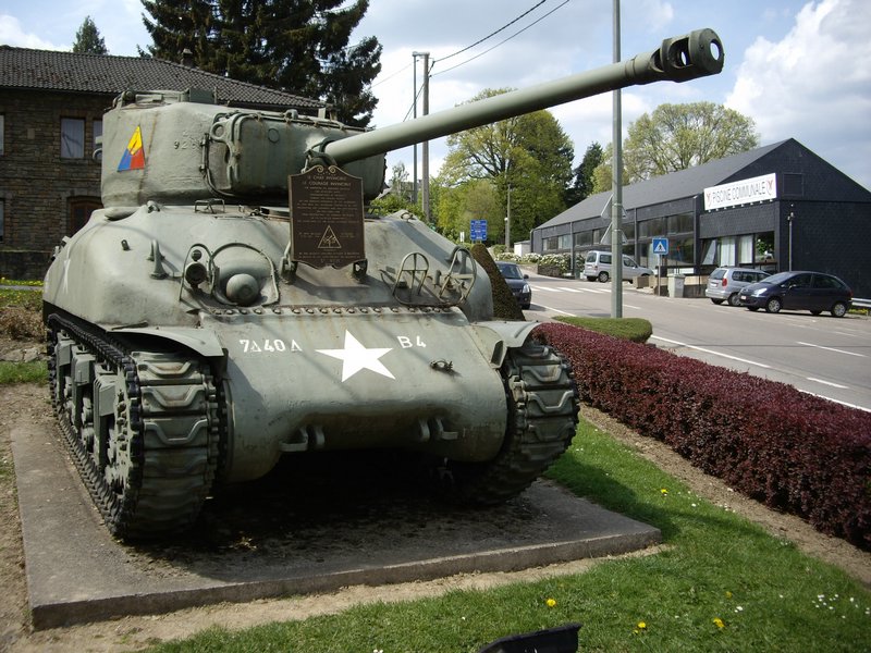 M4A1 Sherman Vielsalm 2.JPG