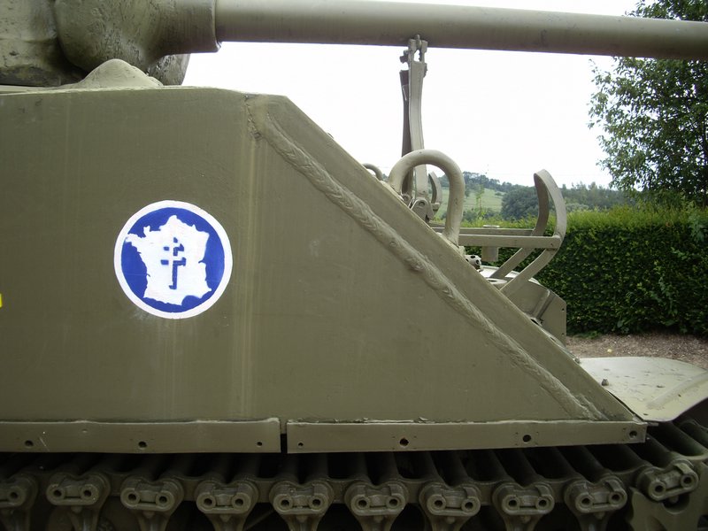 M4A3 Sherman Ville-sur-Illon 27.JPG