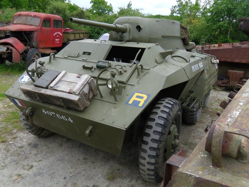 M8 Greyhound Petite Mre VMH Anjou 2.JPG
