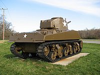 M4A4 Sherman exp. HVSS  'Steady Eddie' Aberdeen 2007 5.JPG